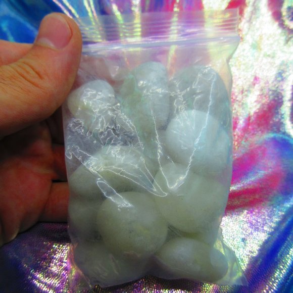 Snow Quartz Tumbled 6 Ounce Grid Set - Picture 2 of 5